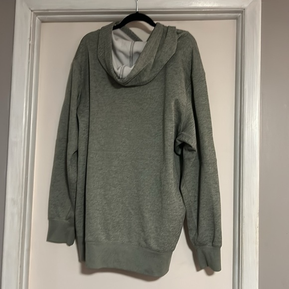 Nike Phillies 2022 World Series hoodie - Picture 2 of 3